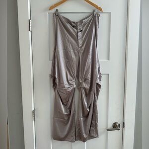 NWT Commense Silver Satin Trousers